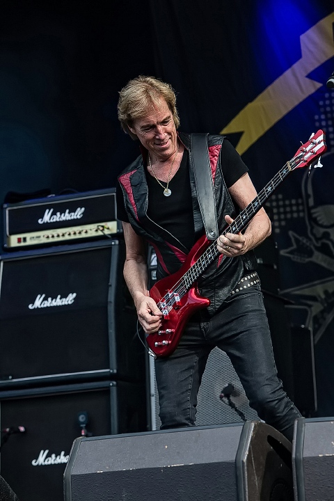 Michael Schenker's Temple of Rock @ Alcatraz Metal Fest 2015, picture 3, photographed by Edwin Houdevelt - FrontView Magazine
