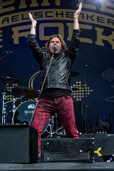 Michael Schenker's Temple of Rock @ Alcatraz Metal Fest 2015, picture 5, photographed by Edwin Houdevelt - FrontView Magazine