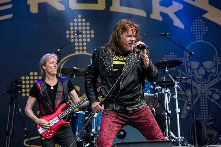 Michael Schenker's Temple of Rock @ Alcatraz Metal Fest 2015, picture 24, photographed by Edwin Houdevelt - FrontView Magazine