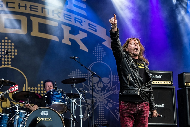 Michael Schenker's Temple of Rock @ Alcatraz Metal Fest 2015, picture 25, photographed by Edwin Houdevelt - FrontView Magazine