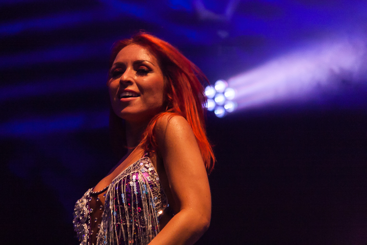Parkpop - 2 Fabiola @ Parkpop Mechelen, picture 19, photographed by Alex Wyckmans - FrontView Magazine
