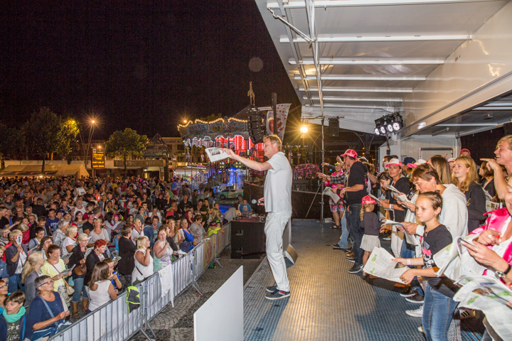 Sfeerbeelden @ Vlaanderen Zingt 2015 in Blankenberge, picture 49, photographed by Guy Danneels - FrontView Magazine