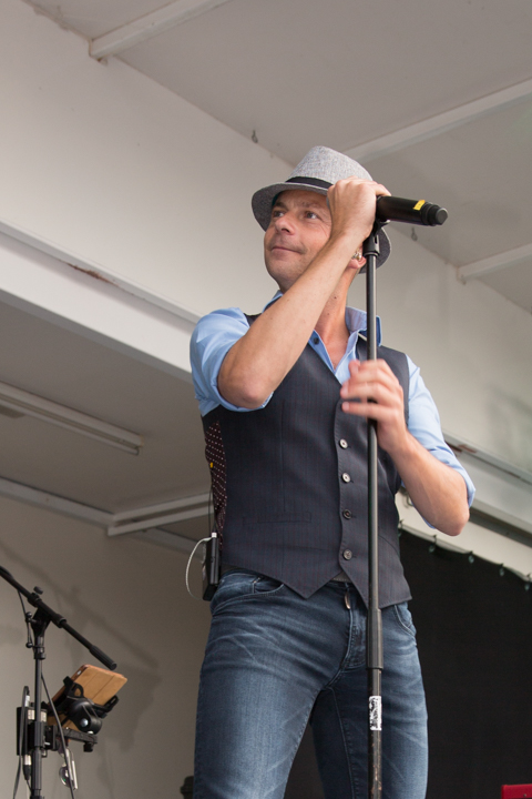 Wim Leys & @ Fundum @ Vlaanderen Zingt 2015 in Blankenberge, picture 11, photographed by Guy Danneels - FrontView Magazine