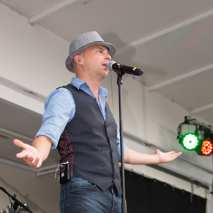 Wim Leys & @ Fundum @ Vlaanderen Zingt 2015 in Blankenberge, picture 13, photographed by Guy Danneels - FrontView Magazine