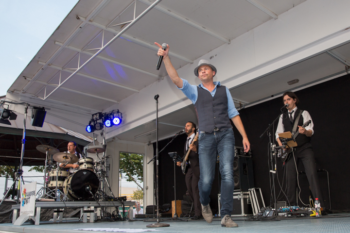 Wim Leys & @ Fundum @ Vlaanderen Zingt 2015 in Blankenberge, picture 68, photographed by Guy Danneels - FrontView Magazine