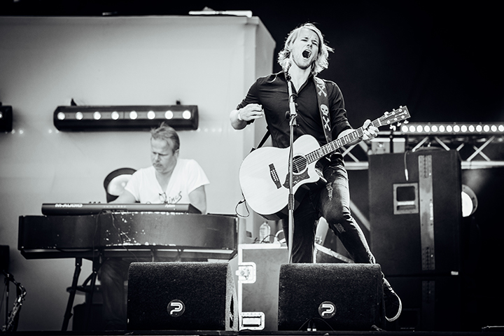 3JS @ Dutch Valley Festival 2015, foto 8, foto's door Elke Briers - FrontView Magazine