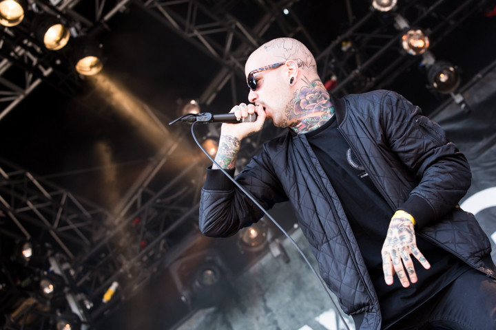 Betraying the Martyrs @ Into The Grave 2015, picture 3, photographed by Dorien Goetschalckx - FrontView Magazine