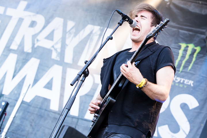 Betraying the Martyrs @ Into The Grave 2015, picture 25, photographed by Dorien Goetschalckx - FrontView Magazine