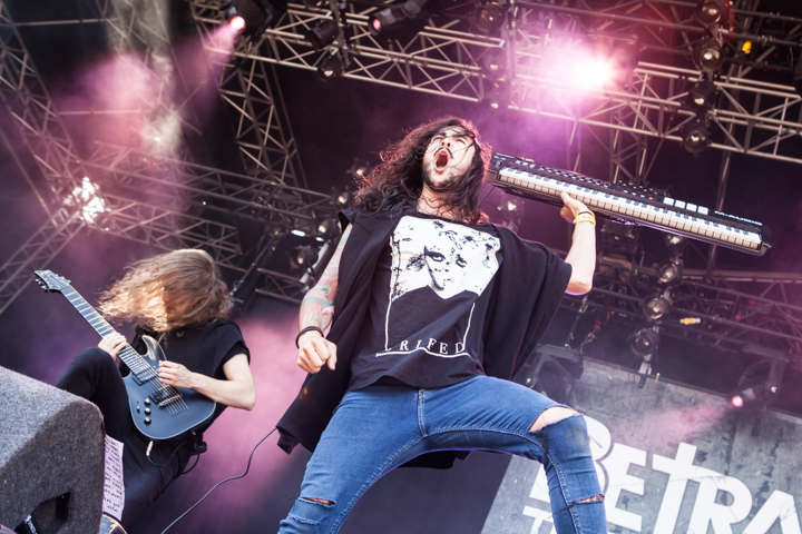 Betraying the Martyrs @ Into The Grave 2015, picture 30, photographed by Dorien Goetschalckx - FrontView Magazine