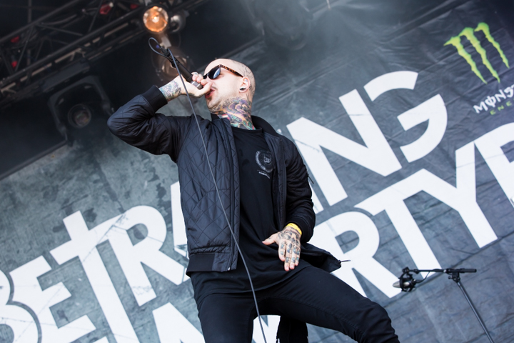 Betraying the Martyrs @ Into The Grave 2015, picture 33, photographed by Dorien Goetschalckx - FrontView Magazine