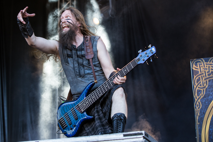 Ensiferum @ Into The Grave 2015, foto 14, foto's door Dorien Goetschalckx - FrontView Magazine