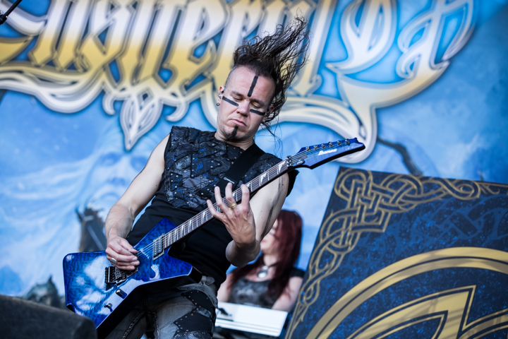 Ensiferum @ Into The Grave 2015, foto 16, foto's door Dorien Goetschalckx - FrontView Magazine