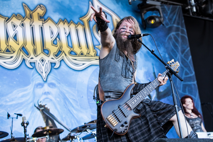 Ensiferum @ Into The Grave 2015, foto 27, foto's door Dorien Goetschalckx - FrontView Magazine