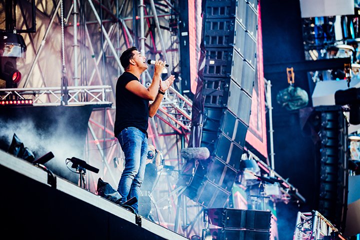 Jan Smit @ Dutch Valley Festival 2015, picture 1, photographed by Elke Briers - FrontView Magazine