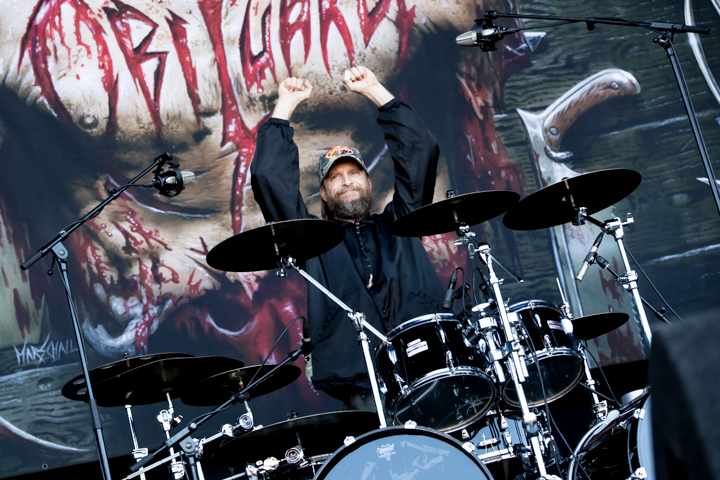 Obituary @ Into The Grave 2015, foto 1, foto's door Dorien Goetschalckx - FrontView Magazine