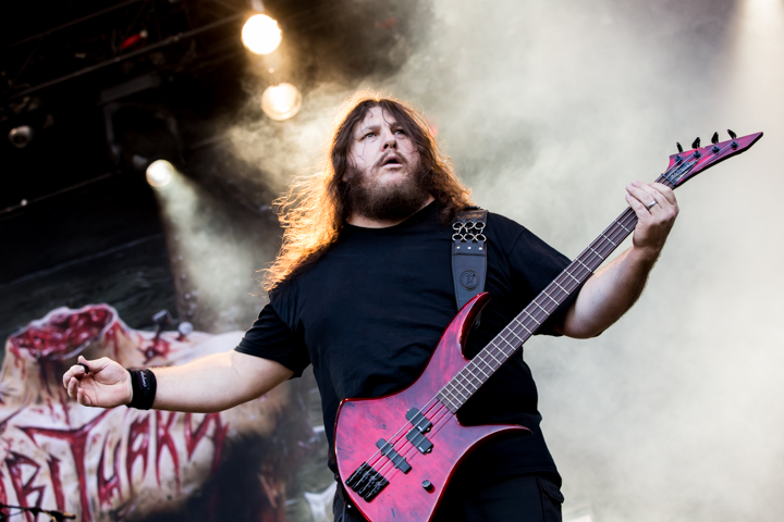 Obituary @ Into The Grave 2015, foto 17, foto's door Dorien Goetschalckx - FrontView Magazine