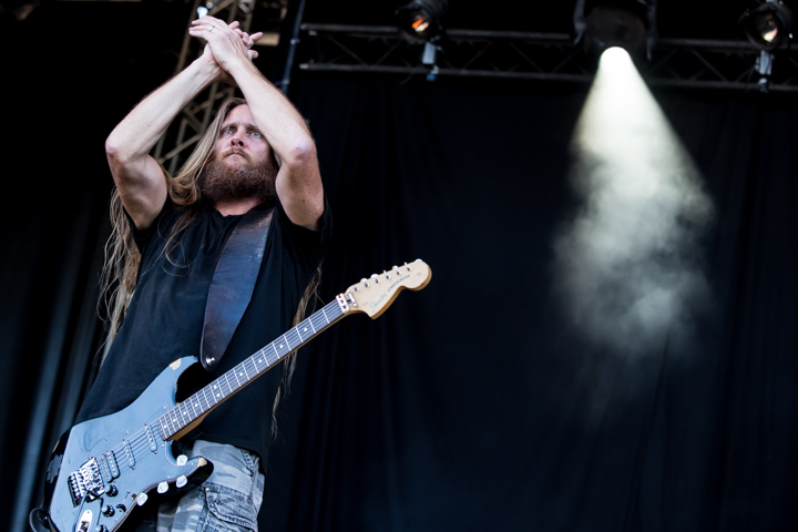 Obituary @ Into The Grave 2015, foto 19, foto's door Dorien Goetschalckx - FrontView Magazine