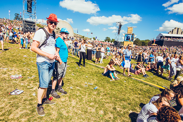 Sfeer en meer @ Dutch Valley Festival 2015, picture 8, photographed by Elke Briers - FrontView Magazine