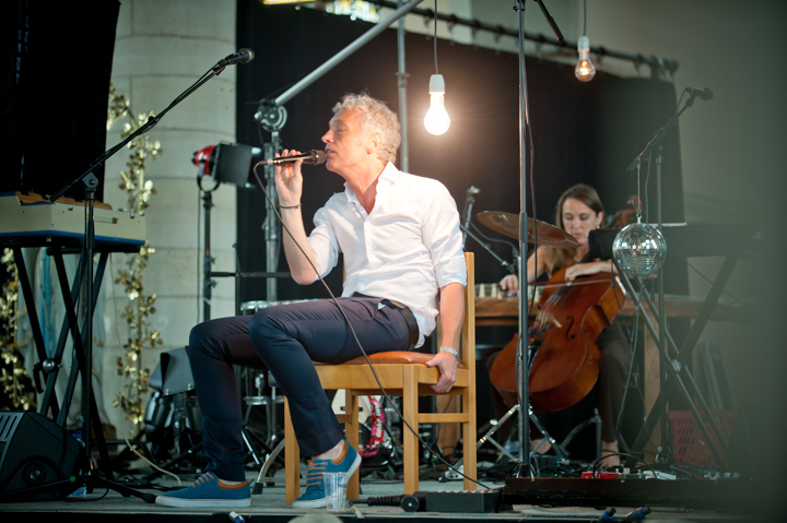 Spinvis Solo @ dranouter 2015, picture 15, photographed by Devid Camerlynck - FrontView Magazine