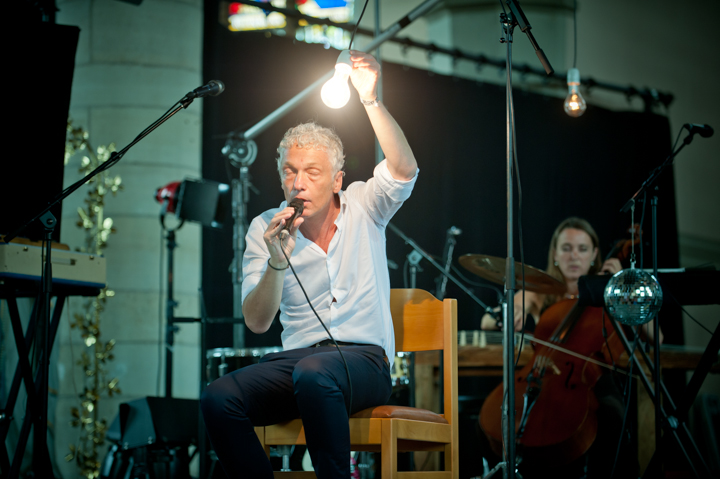 Spinvis Solo @ dranouter 2015, picture 24, photographed by Devid Camerlynck - FrontView Magazine