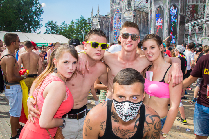 The Qontinent 2015 - Deel I @ Puyenbroeck Wachtebeke, picture 8, photographed by Tom Van Tongerloo - FrontView Magazine
