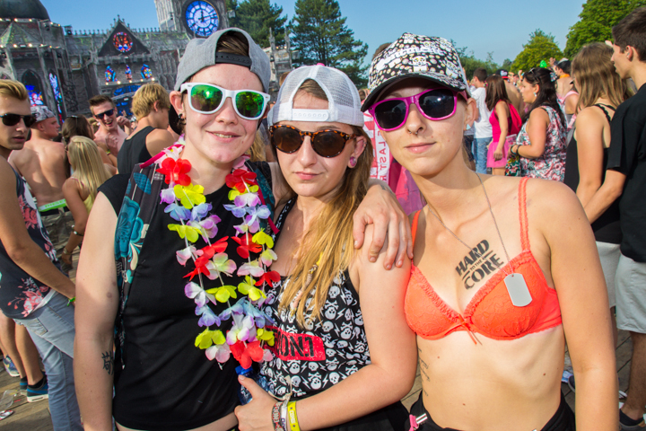 The Qontinent 2015 - Deel I @ Puyenbroeck Wachtebeke, picture 18, photographed by Tom Van Tongerloo - FrontView Magazine