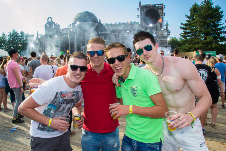 The Qontinent 2015 - Deel I @ Puyenbroeck Wachtebeke, picture 29, photographed by Tom Van Tongerloo - FrontView Magazine