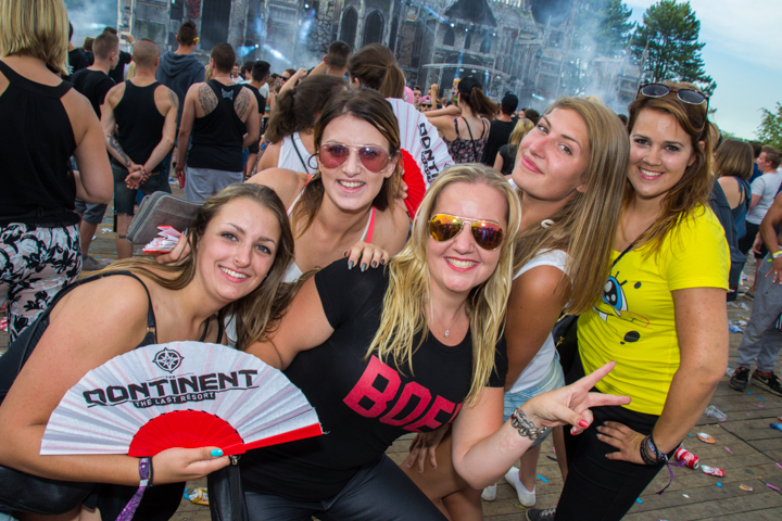 The Qontinent 2015 - Deel I @ Puyenbroeck Wachtebeke, picture 47, photographed by Tom Van Tongerloo - FrontView Magazine