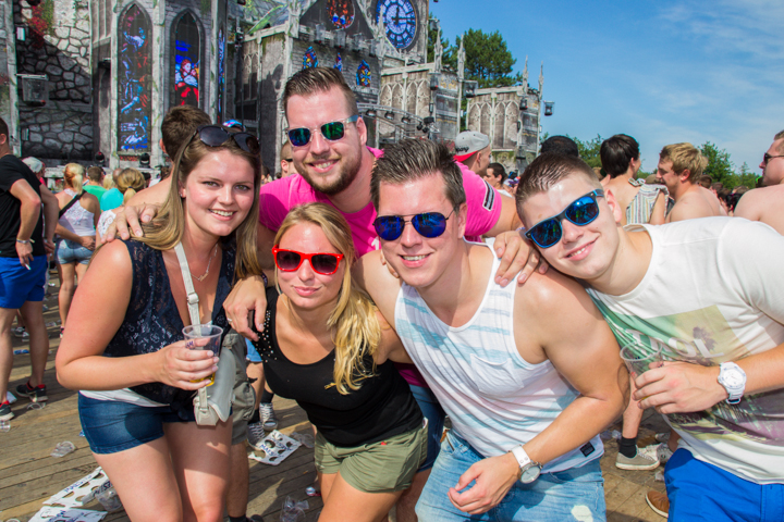 The Qontinent 2015 - Deel I @ Puyenbroeck Wachtebeke, picture 132, photographed by Tom Van Tongerloo - FrontView Magazine