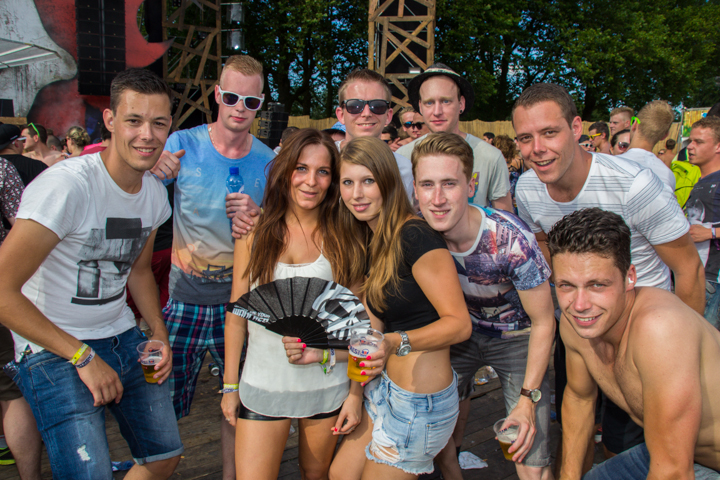 The Qontinent 2015 - Deel I @ Puyenbroeck Wachtebeke, picture 143, photographed by Tom Van Tongerloo - FrontView Magazine