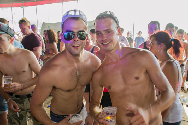 The Qontinent 2015 - Deel I @ Puyenbroeck Wachtebeke, picture 147, photographed by Tom Van Tongerloo - FrontView Magazine