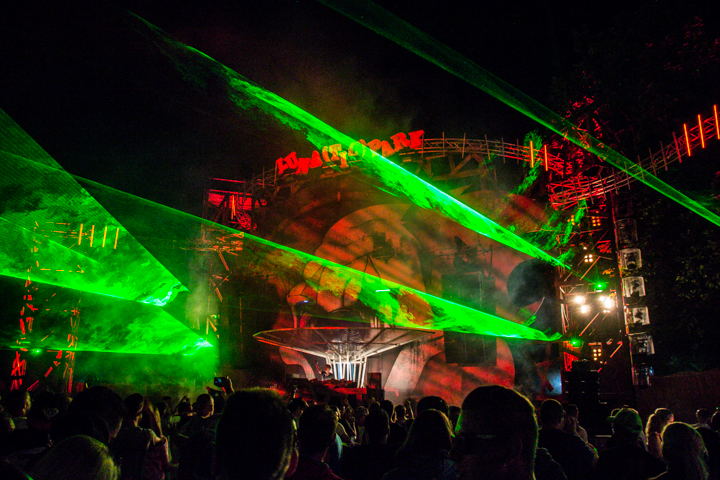 The Qontinent 2015 - Deel II @ Puyenbroeck Wachtebeke, picture 11, photographed by Tom Van Tongerloo - FrontView Magazine