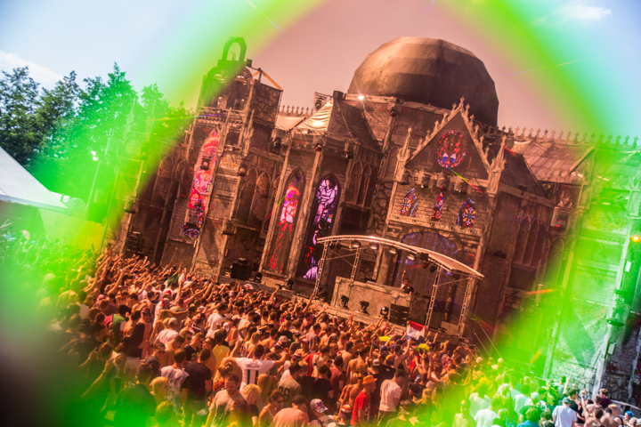 The Qontinent 2015 - Deel II @ Puyenbroeck Wachtebeke, picture 28, photographed by Tom Van Tongerloo - FrontView Magazine