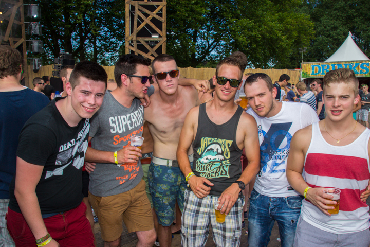 The Qontinent 2015 - Deel II @ Puyenbroeck Wachtebeke, picture 37, photographed by Tom Van Tongerloo - FrontView Magazine