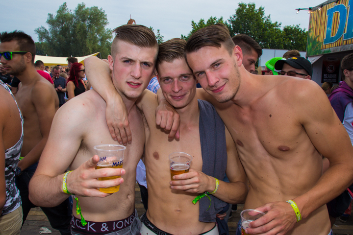 The Qontinent 2015 - Deel II @ Puyenbroeck Wachtebeke, picture 52, photographed by Tom Van Tongerloo - FrontView Magazine