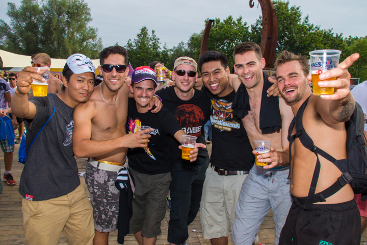 The Qontinent 2015 - Deel II @ Puyenbroeck Wachtebeke, picture 55, photographed by Tom Van Tongerloo - FrontView Magazine