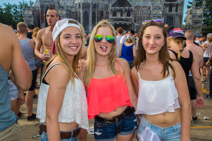 The Qontinent 2015 - Deel II @ Puyenbroeck Wachtebeke, picture 61, photographed by Tom Van Tongerloo - FrontView Magazine