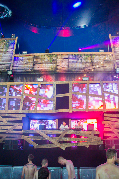 The Qontinent 2015 - Deel II @ Puyenbroeck Wachtebeke, picture 64, photographed by Tom Van Tongerloo - FrontView Magazine