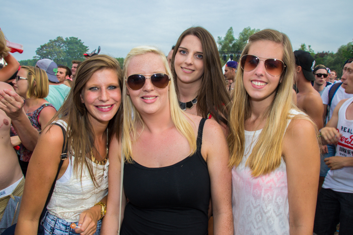 The Qontinent 2015 - Deel II @ Puyenbroeck Wachtebeke, picture 72, photographed by Tom Van Tongerloo - FrontView Magazine