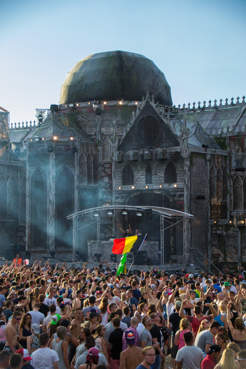 The Qontinent 2015 - Deel II @ Puyenbroeck Wachtebeke, picture 81, photographed by Tom Van Tongerloo - FrontView Magazine