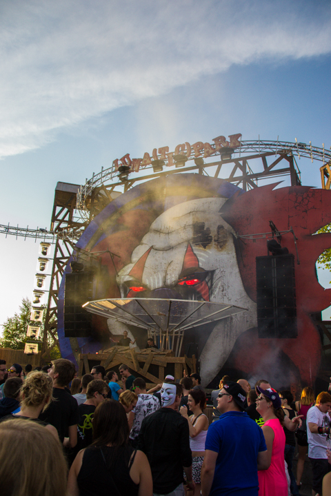 The Qontinent 2015 - Deel II @ Puyenbroeck Wachtebeke, picture 88, photographed by Tom Van Tongerloo - FrontView Magazine