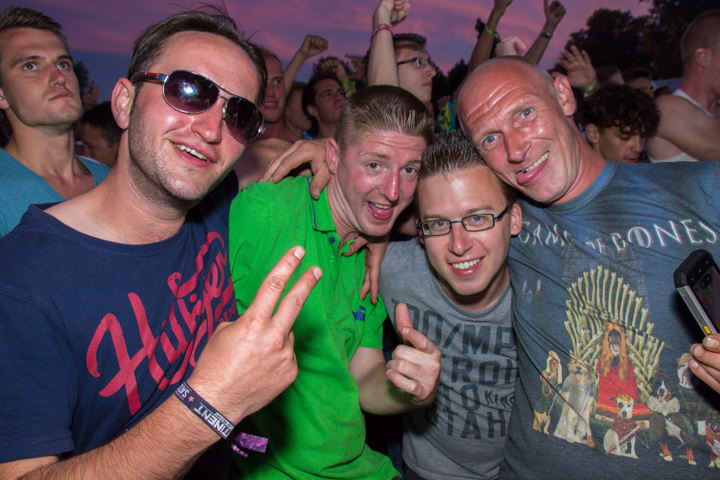 The Qontinent 2015 - Deel II @ Puyenbroeck Wachtebeke, picture 96, photographed by Tom Van Tongerloo - FrontView Magazine