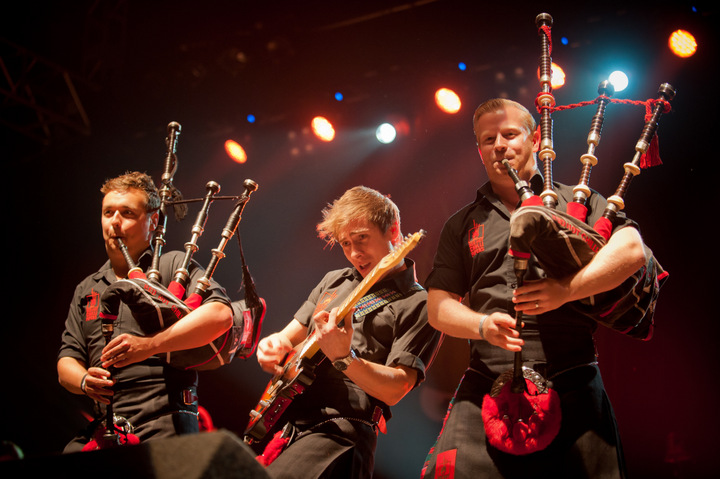The Red Hot Chilli Pipers @ dranouter2015, picture 13, photographed by Devid Camerlynck - FrontView Magazine