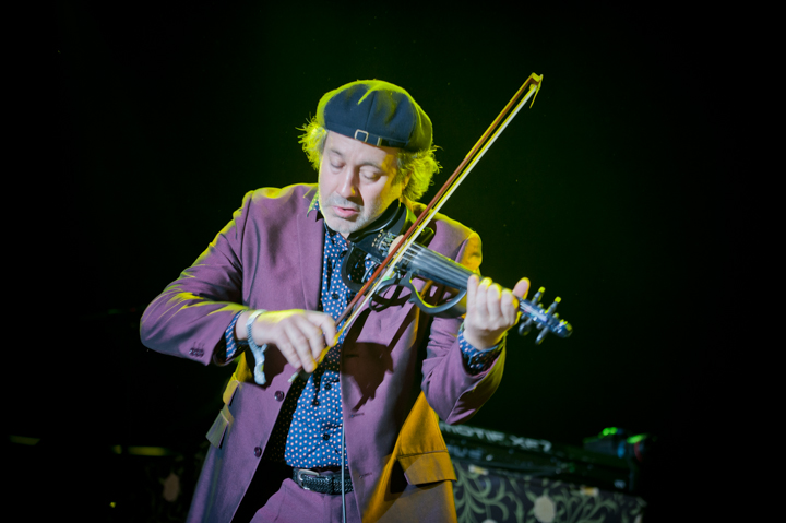 the waterboys @ Dranouter 2015, foto 28, foto's door Devid Camerlynck - FrontView Magazine