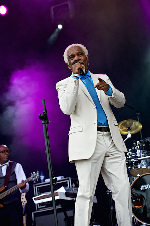 Billy Ocean @ Nostalgie Beach Festival, picture 19, photographed by James Van Roosbroeck - FrontView Magazine
