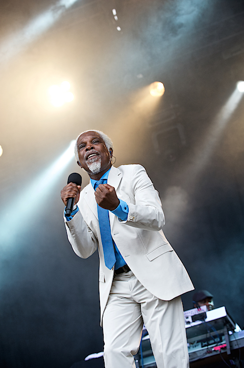 Billy Ocean @ Nostalgie Beach Festival, picture 30, photographed by James Van Roosbroeck - FrontView Magazine
