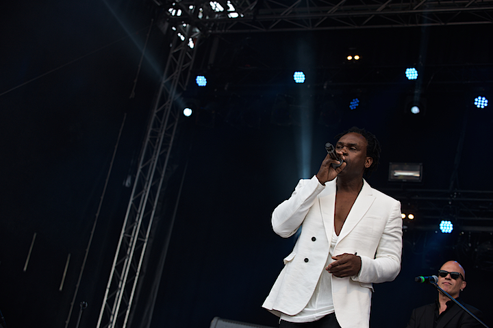 Dr Alban @ Nostalgie Beach Festival, picture 15, photographed by James Van Roosbroeck - FrontView Magazine