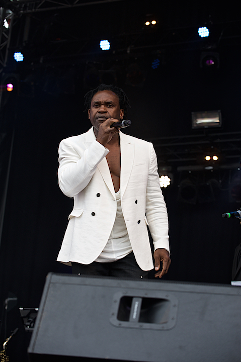 Dr Alban @ Nostalgie Beach Festival, picture 16, photographed by James Van Roosbroeck - FrontView Magazine