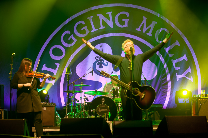 Flogging Molly @ dranouter 2015, picture 17, photographed by Devid Camerlynck - FrontView Magazine
