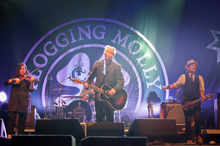 Flogging Molly @ dranouter 2015, picture 42, photographed by Devid Camerlynck - FrontView Magazine